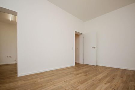Modernisierte 2-Zimmer Wohnung mit Einbauküche - Photo 3