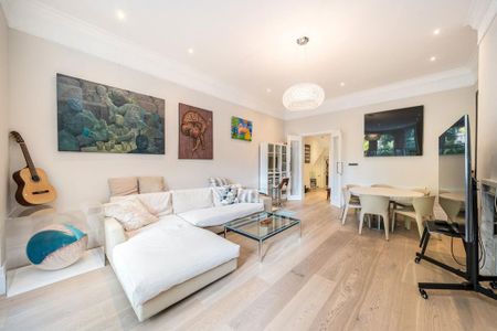 3 bedroom flat to rent - Photo 3