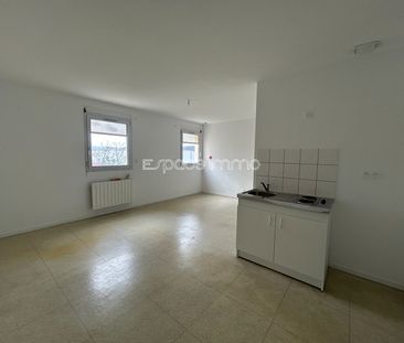 Location Appartement 1 pièce 26m² LE GRAND QUEVILLY 76120 - Photo 1