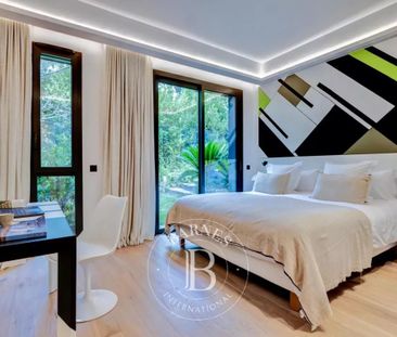 RAMATUELLE - 6 CHAMBRES + 2 STAFF - PROCHE PLAGE - PISCINE - SALLE ... - Photo 1