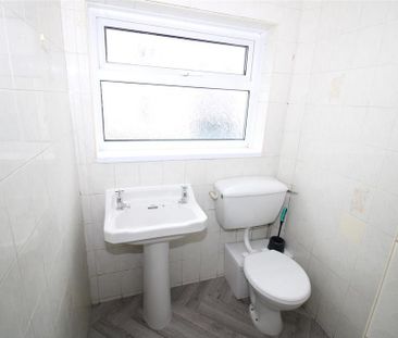 Studio to rent - Photo 6
