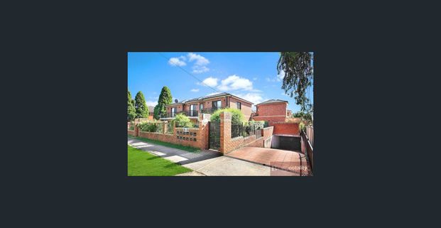 Modern full brick townhouse For Rent at Lakemba - Photo 1