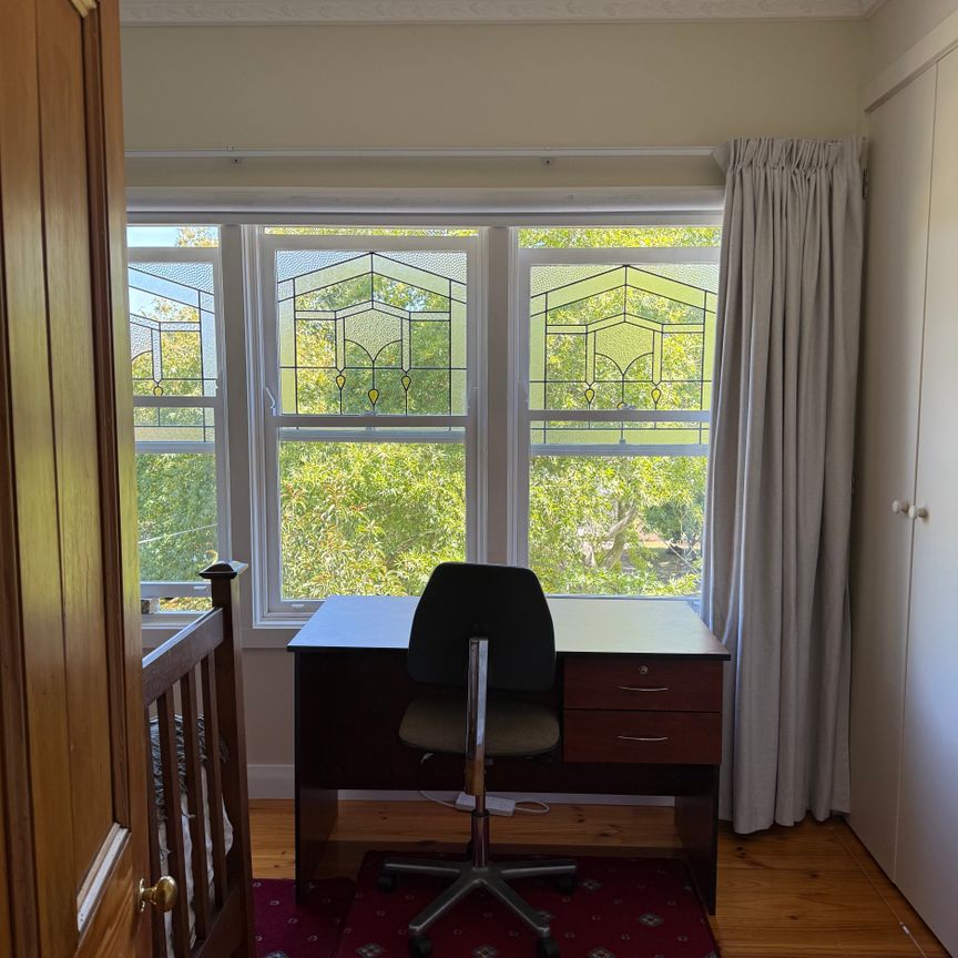 Canterbury - Photo 1