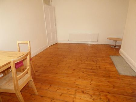 2 bed flat to rent in Rokeby Terrace, Heaton, NE6 - Photo 4
