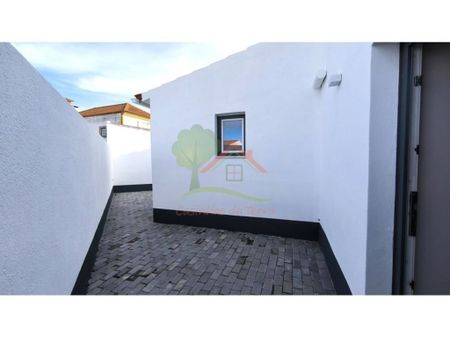 3 bedroom luxury Semidetached House for rent in Assafora (Sao Joao das Lampas), Sintra, Lisbon - Photo 2