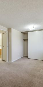 Point West Townhouses - Photo 4