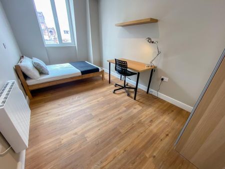 8 bedroom flat to rent - Photo 4