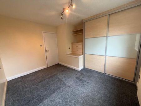 2 bedroom terraced house to rent - Photo 3