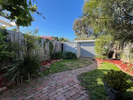 146 Beavers Road, Northcote VIC 3070 - Photo 5