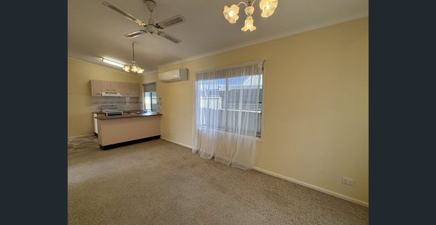 Prime Location - Photo 1