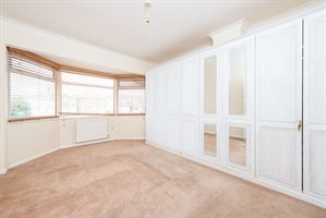 3 bedroom house to rent Hangleton Road, Hove, East Sussex, BN3 - Photo 3