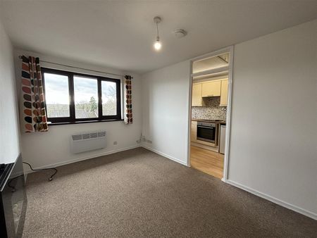 Forest View, Fairwater, Cardiff - Photo 2