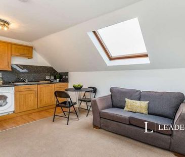 New Street, Horsham, RH13 - Photo 3