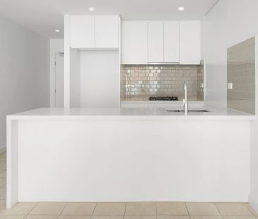 Ultra large, rear facing apartment - Photo 5