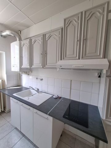 Location Appartement 4 pièces 71m² VICHY 03200 - Photo 4