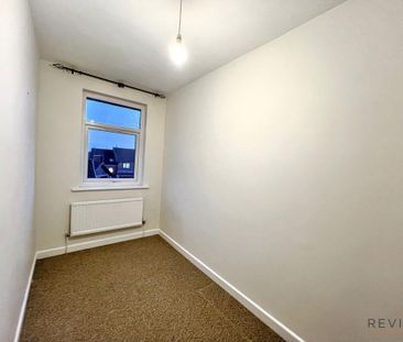 5 bedroom detached house to rent - Photo 3