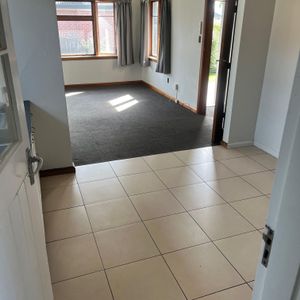 Neat & Tidy Three Bedroom Home - Photo 2