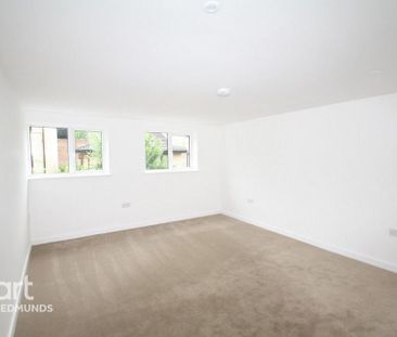 2 bedroom semi-detached house to rent - Photo 3