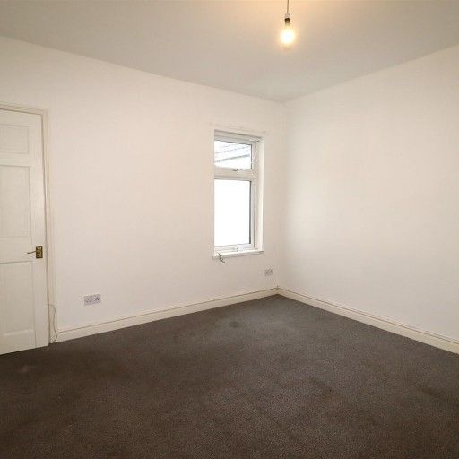 1 BED Flat To rent - Photo 1