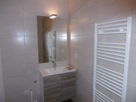 Location Appartement 3 pièces 65m² - Photo 4