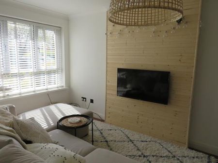 Ella Park, Hull, Anlaby - Photo 5