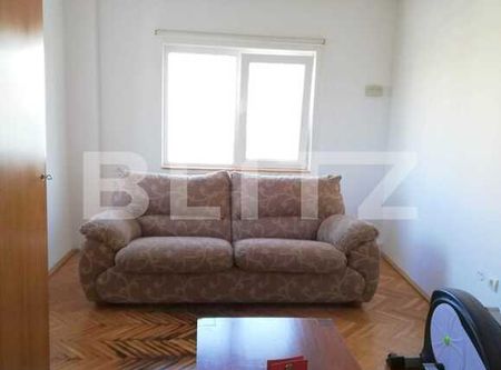 4 camere, 80 mp, decomandat, zona strazii Grigore Alexandrescu - Fotografie 5