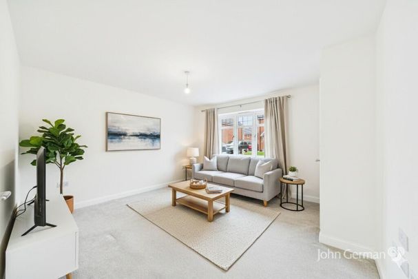 3 bedroom semi-detached to let - Photo 1