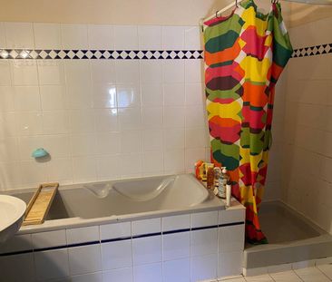 Location appartement rénové 4 pièces 110 m² à Payzac (07230) - Photo 4