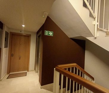 3 room luxury Apartment for rent in Valencia - Photo 2