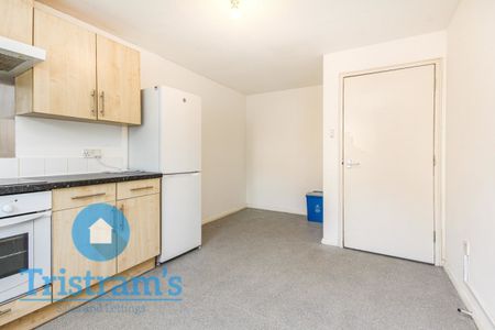 2 bed Apartment for Rent - Photo 5