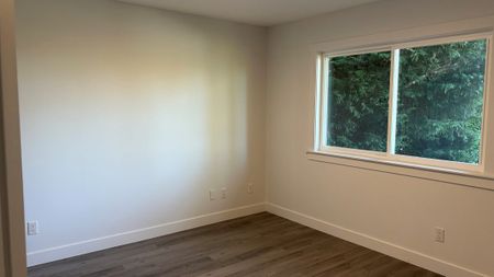 667 Sixth Street- Upper - Photo 3