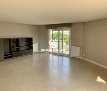 Location Appartement 5 pièces 177m² ANNEMASSE 74100 - Photo 3