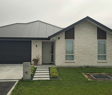 Near new three-bedroom family home - Photo 5