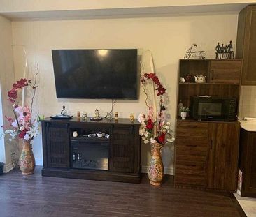 For Lease - 19 Pearman Crescent, Brampton, Ontario - Photo 2