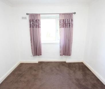 3 bedroom apartment to rent - Photo 4