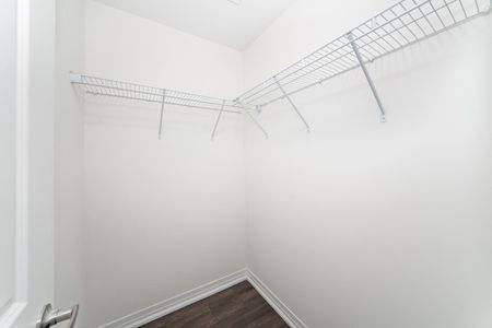 For Lease - 13 Bluebird Lane, Barrie, Ontario - Photo 2