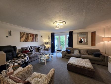 3 bedroom terraced house to rent - Photo 2