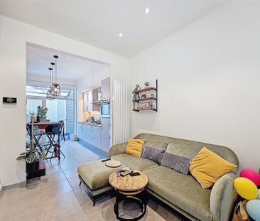 Gemeubeld en gerenoveerd huis nabij centrum Gent! - Photo 1