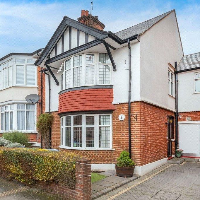 4 bedroom semi-detached house to rent - Photo 1