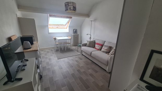 Location Appartement 1 pièce 17m² ORLEANS 45000 - Photo 1