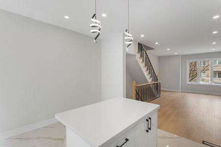 For Lease - 21 Galleria Parkway Unit# 21, Markham, Ontario - Photo 2