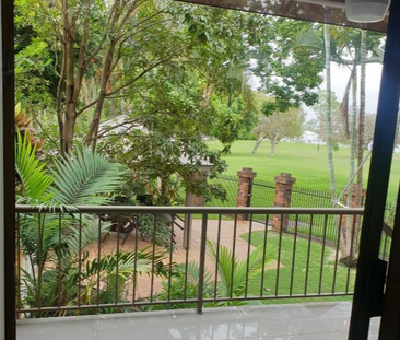 Unit 25, 22 Commodore Drive, Surfers Paradise, QLD - Photo 5