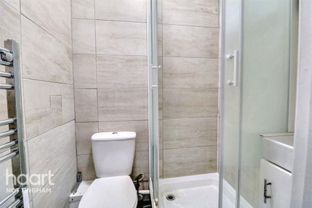 1 bedroom coach house to rent - Photo 3