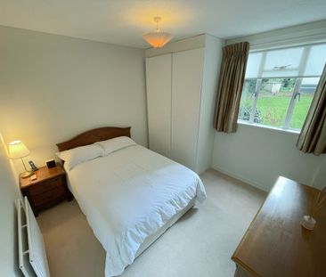 2 Bed Flat, Nightingale Lane, SW12 - Photo 2