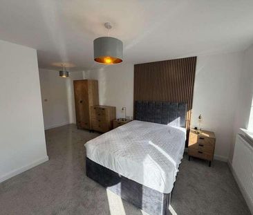 Boleyn Avenue, Peterborough, PE2 - Photo 2