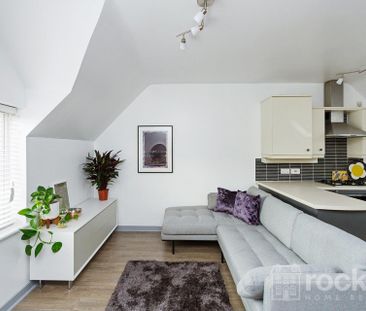 Pioneer Way, Stafford, Staffordshire, ST17 - Photo 6