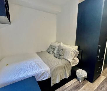 St. Marks Street, LEEDS - Photo 1