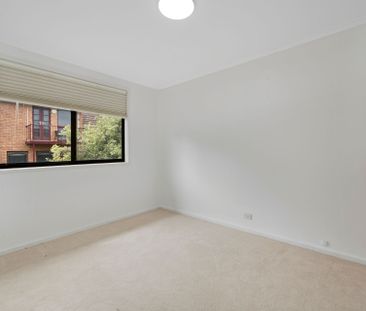 1/8 Nimmitabel Street, Queanbeyan - Photo 6