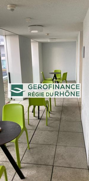 Studio meublé Large d'environ 32m2 - Photo 1