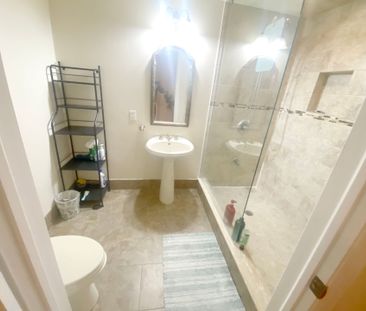 For Lease - 347 Fern Avenue Unit# Bsmt Room, Richmond Hill, Ontario - Photo 2